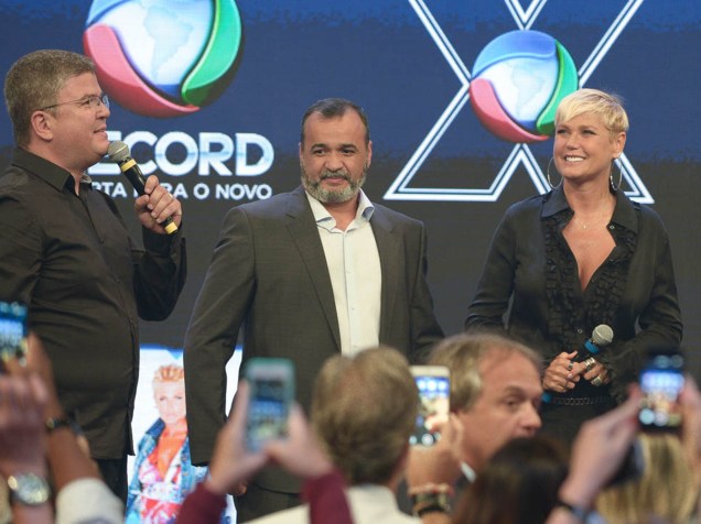 Xuxa participa de coletiva de imprensa com a direção da Record, na Barra Funda em São Paulo - 05/03/2015