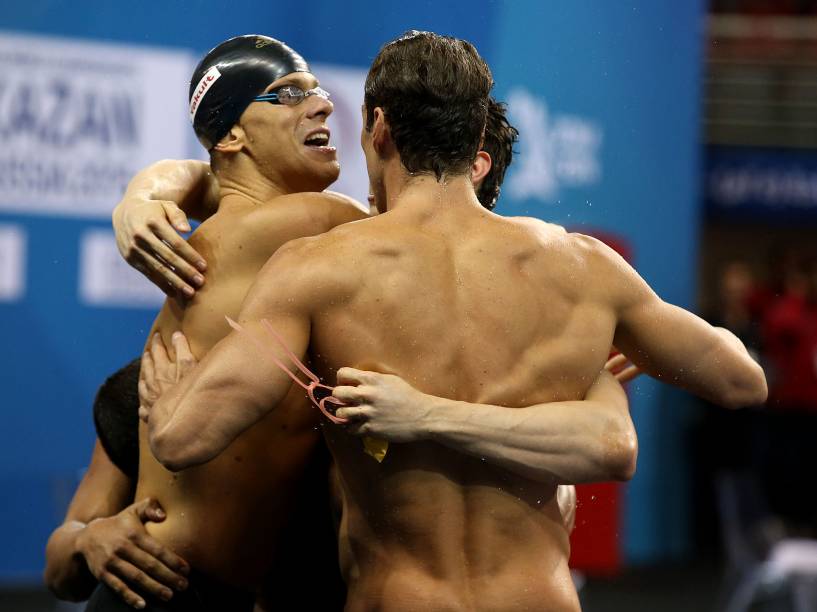 A equipe masculina do revezamento ganha mais um ouro no Mundial de Piscina Curta, em Doha, no Catar