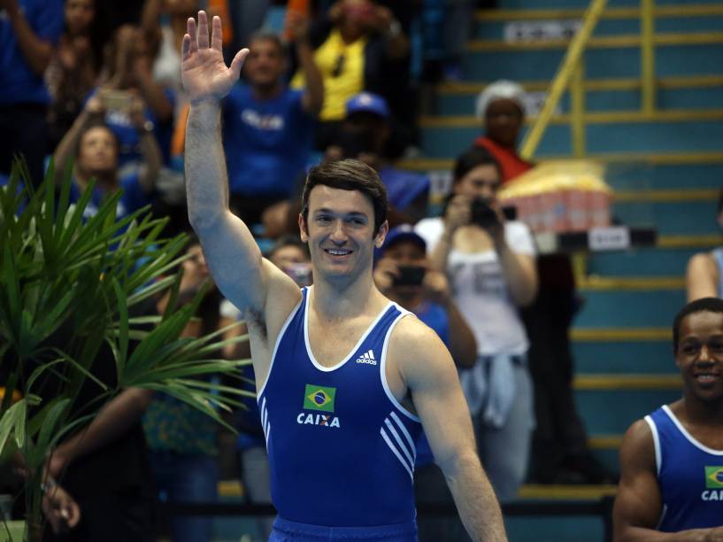 O brasileiro Diego Hypolito se apresenta no aparelho Mesa e conquista medalha de bronze