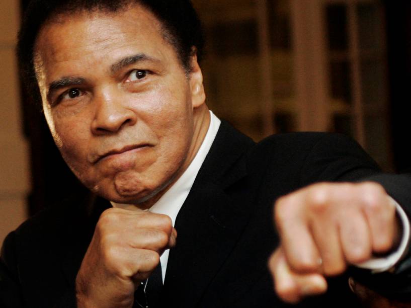 Muhammad Ali durante a cerimônia no Fórum Econômico Mundial em Davos, na Suíça - 28/01/2006