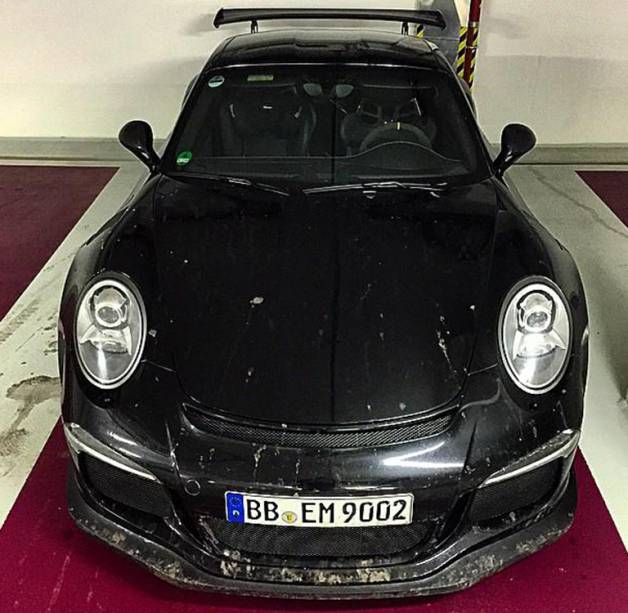 Imagem do que deve ser o novo Porsche 911 GT3 RS