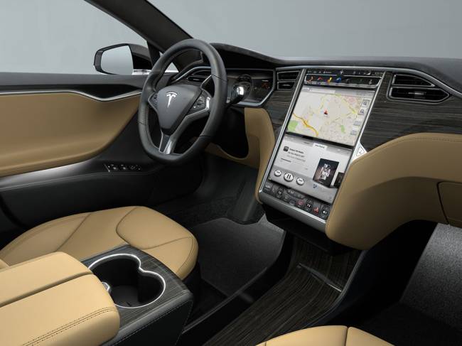 Tesla Model S P85D: modelo elétrico de 700 cv