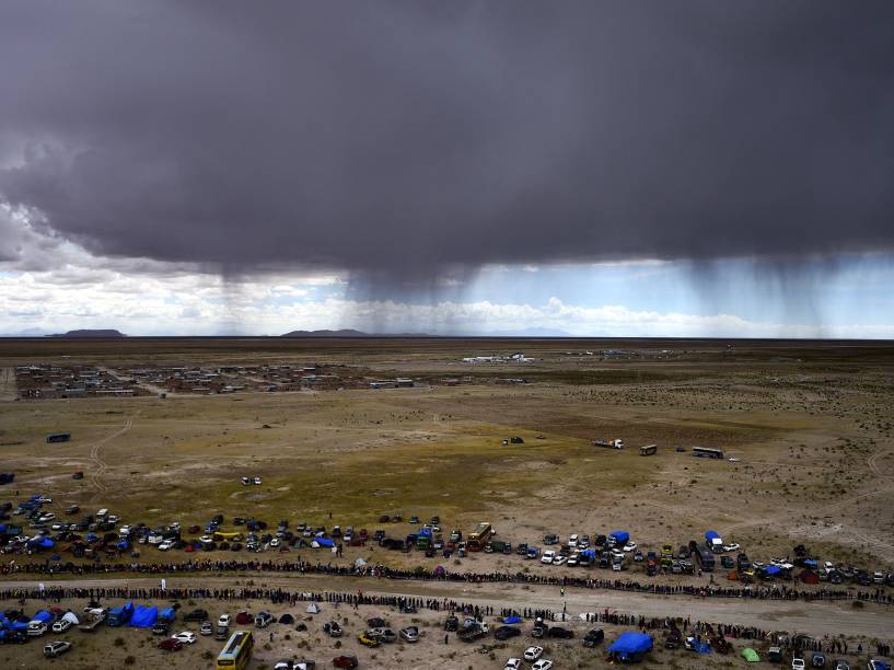 Vista aérea da linha de chegada da sétima etapa do Rali Dacar edição entre Iquique, no Chile e Uyuni na Bolívia