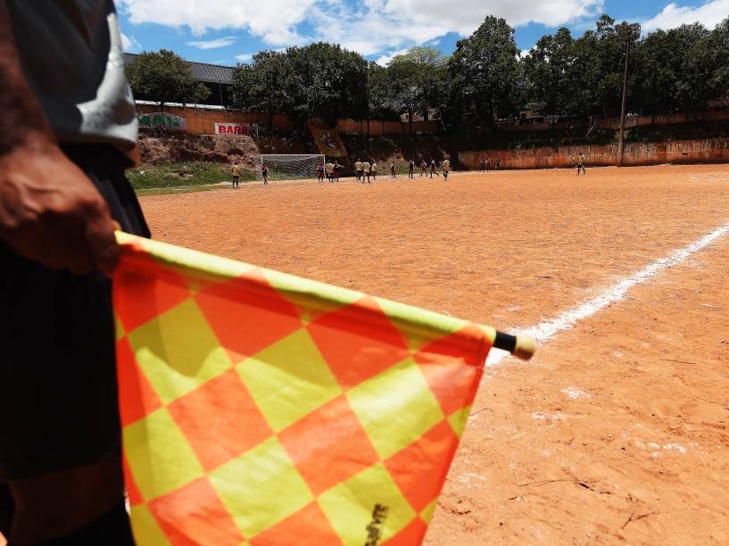 Auxiliar Alex Sandro Mussulini em ação na final da Copa Leidiane 2014