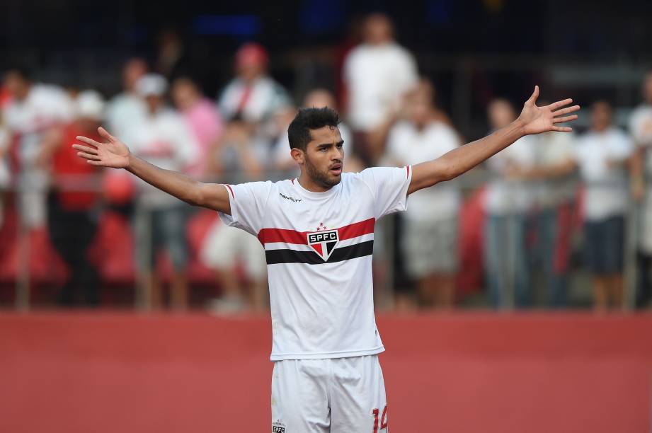 Alan Kardec marcou o segundo gol da vitória do São Paulo sobre o Cruzeiro - 14/09/2014