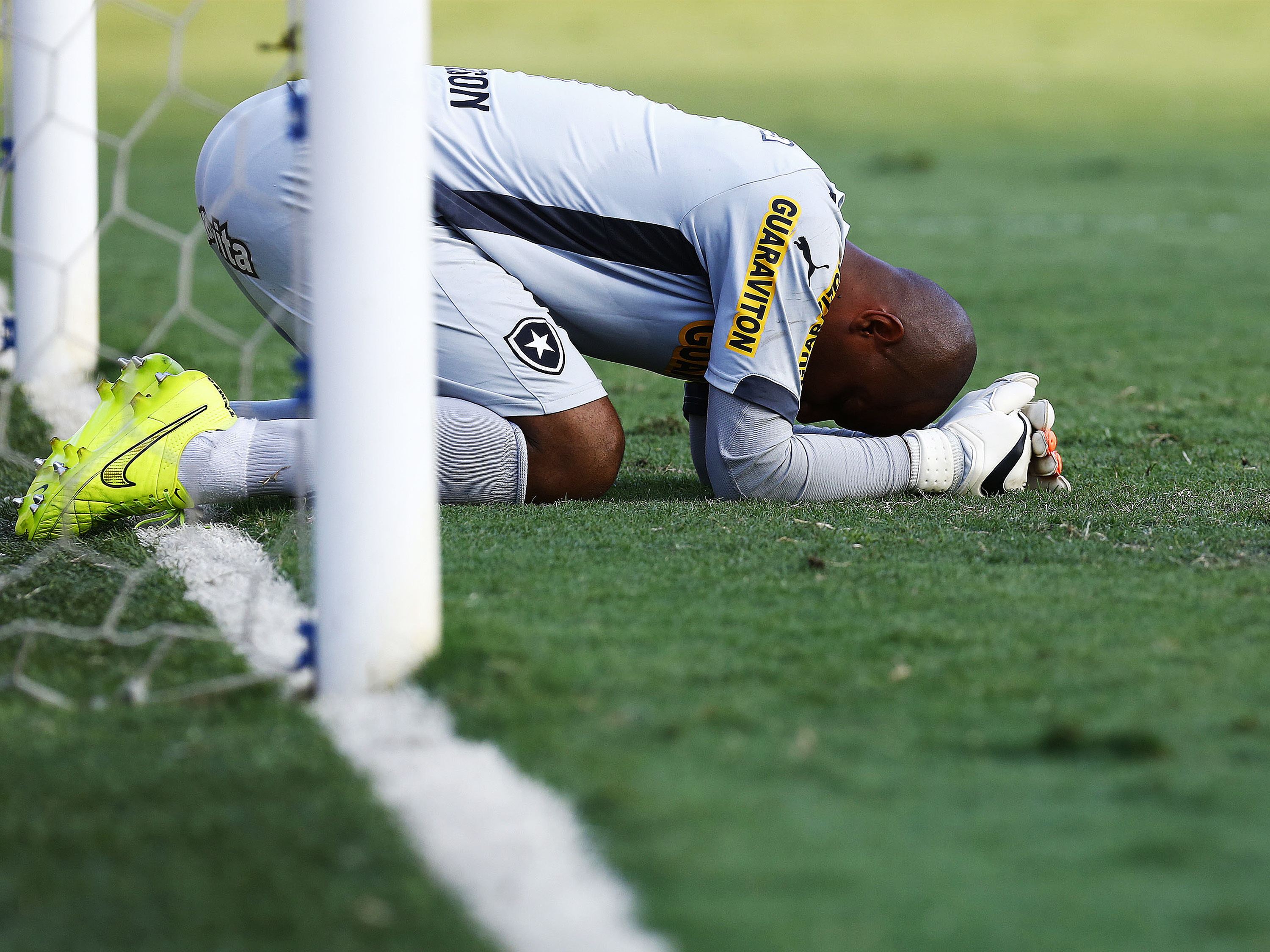 O goleiro Jefferson na derrota por 2 a 0 para o Santos que rebaixou o Botafogo para segunda divisão - 30/11/2014