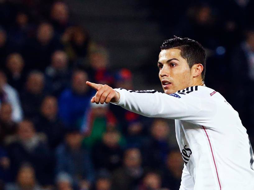 O português Cristiano Ronaldo comemora gol da vitória da equipe espanhola