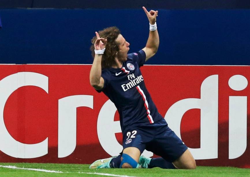 David Luiz comemora primeiro gol do jogo pelo seu time, Paris Saint-Germain