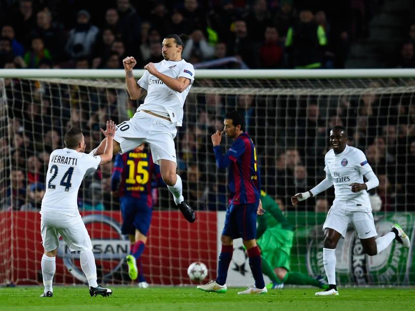 Lance da partida entre Barcelona e Paris St Germain, válida pela Liga dos Campões, no estádio Camp Nou, em Barcelona, Espanha