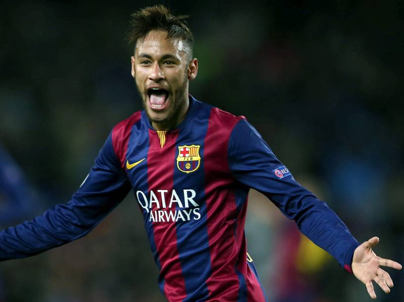 Neymar comemora gol do Barcelona contra o Paris St Germain, em partida válida pela liga dos Campões, no estádio Camp Nou, em Barcelona