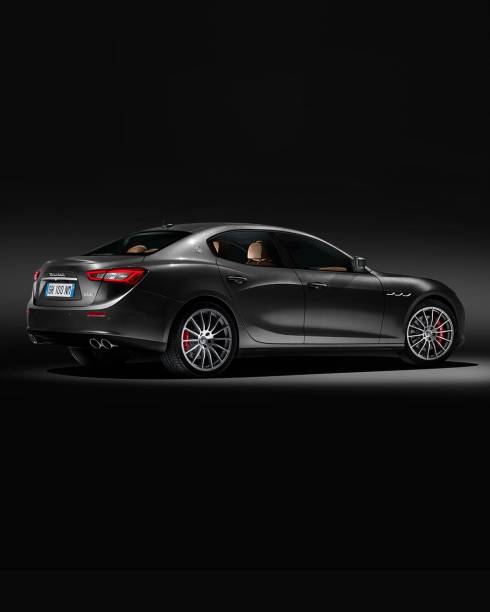 Maserati Ghibli especial vai ilustrar o catálogo de Natal da loja de departamentos americana Neiman Marcus