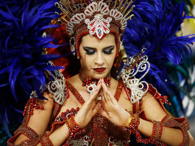 Musa da Estácio de Sá, a escola abre a primeira noite do grupo especial do Carnaval carioca