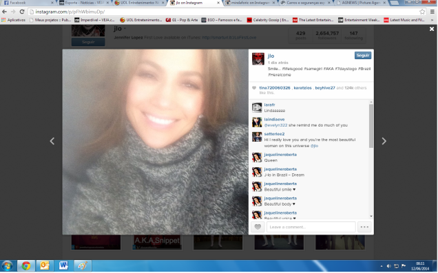 Jennifer Lopez posta foto no avião a caminho do Brasil