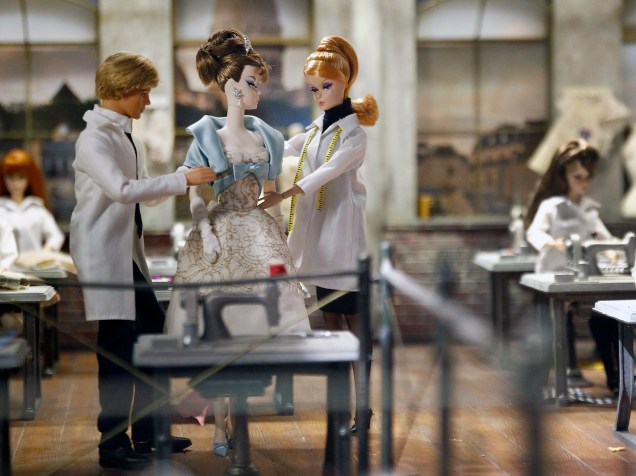 Cenário da exposição "Life of an icon", sobre a boneca Barbie, em Paris