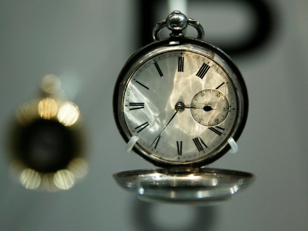 Relógio de bolso em exposição no Museu de Londres