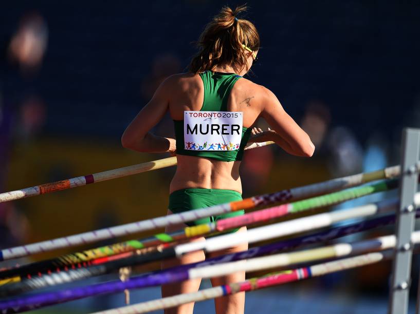 A atleta brasileira Fabiana Murer durante a competição de salto com vara nos Jogos Pan-Americanos 2015