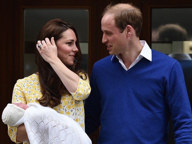 William e Kate deixam hospital após nascimento do segundo filho