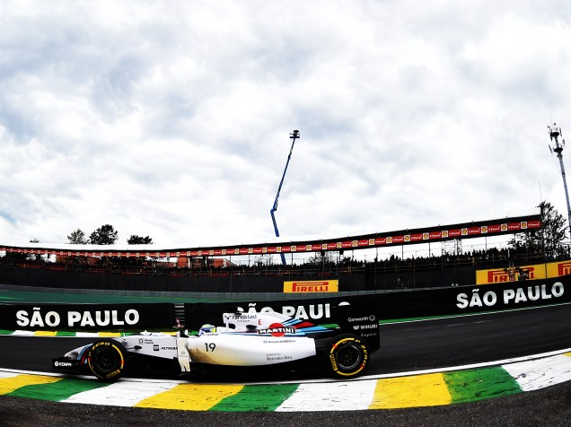 Felipe Massa da Williams durante treino classificatório para o Grande Prêmio do Brasil de Fórmula 1