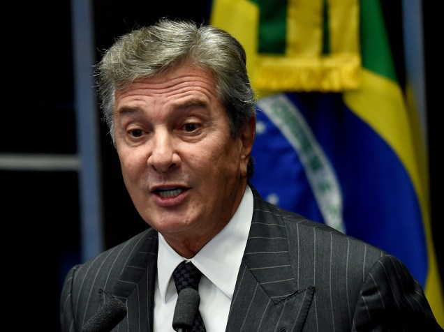 O senador Fernando Collor de Melo durante sessão no Senado Federal, que vota o impeachment da presidente Dilma Rousseff - 11/05/2016