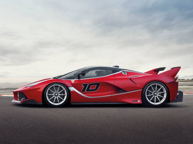 A nova Ferrari FXX K: só 32 unidades - todas vendidas