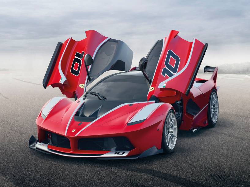 A nova Ferrari FXX K: só 32 unidades - todas vendidas