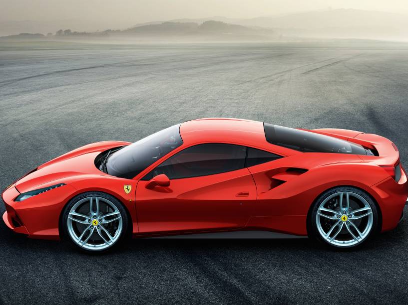 A nova Ferrari 488 GTB vai de 0 até 100km/h em apenas três segundos