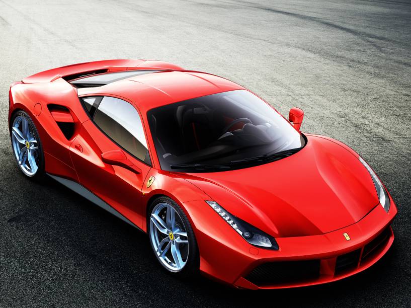 A nova Ferrari 488 GTB vai de 0 até 100km/h em apenas três segundos