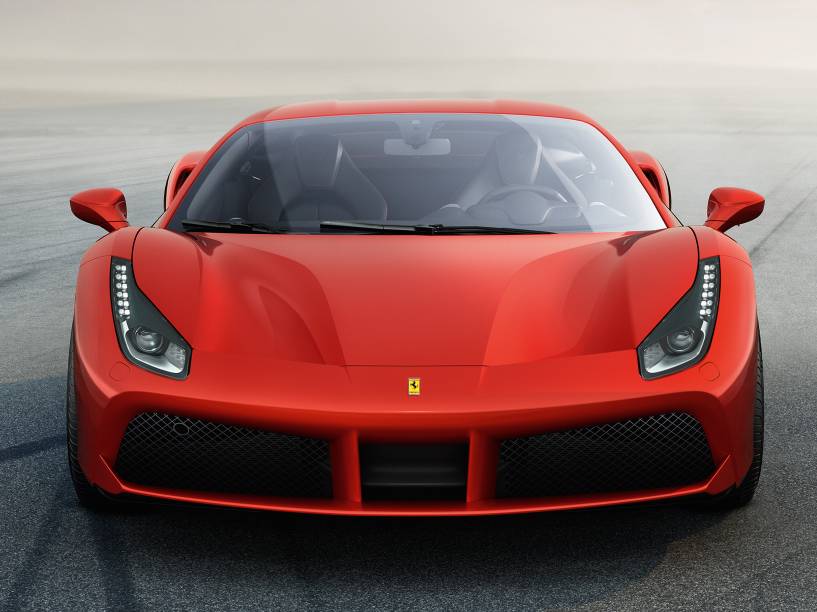 O novo spoiler frontal da 488 GTB dá maior pressão aerodinâmica ao carro