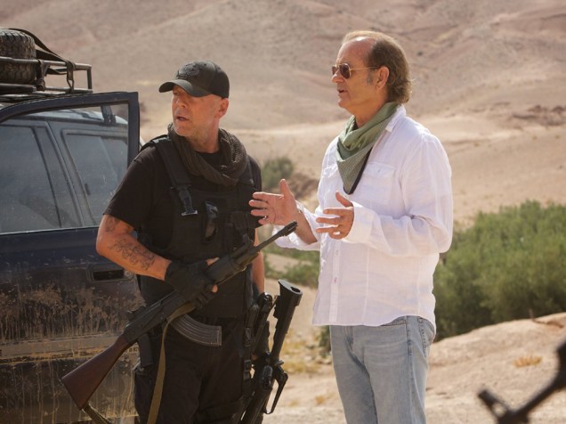 Richie Lanz (Billy Murray) e Brian (Bruce Willis) em cena do filme Rock em Cabul
