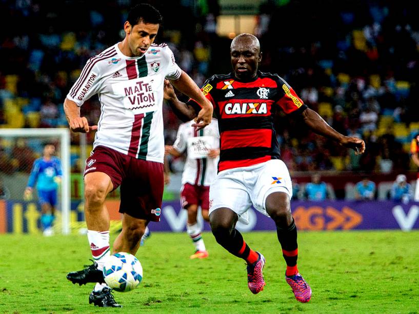 Fred durante lance na partida entre Flamengo e Fluminense, neste domingo (31) no estádio do Maracanã no Rio de Janeiro, pela quarta rodada do Campeonato Brasileiro
