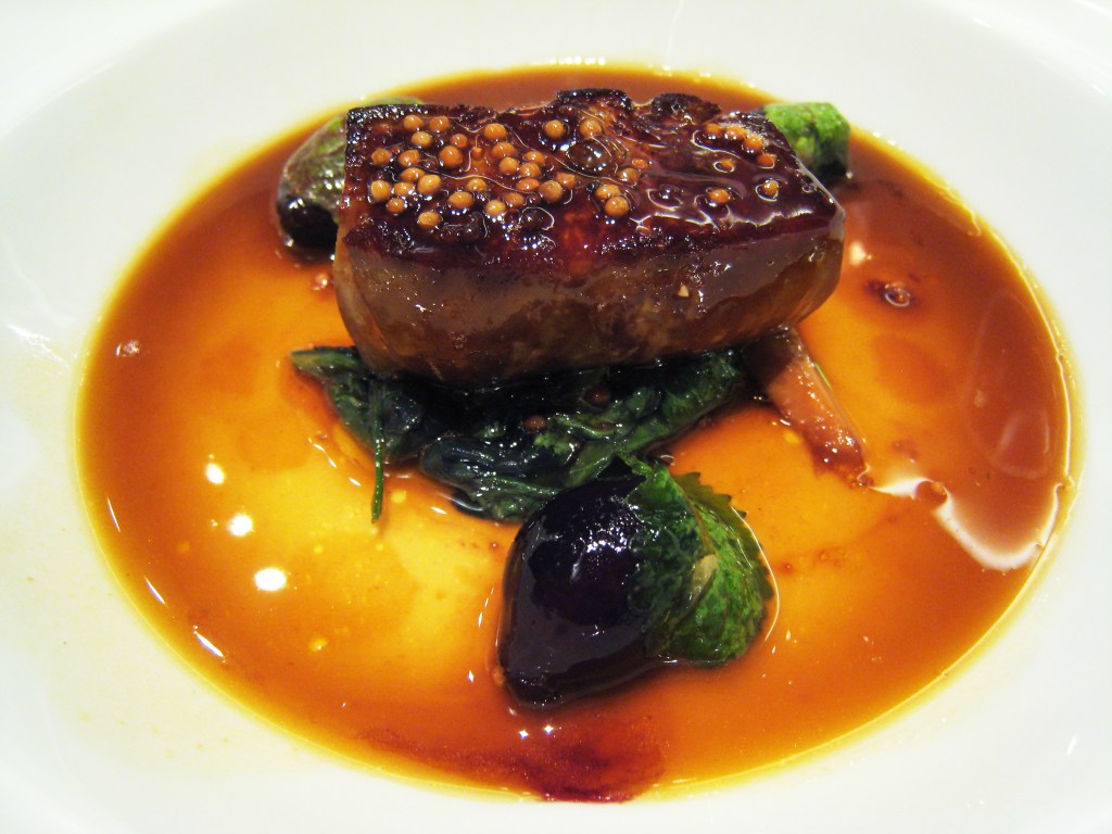 Foie gras, patê da gastronomia francesa que é elaborado com o fígado gordo de pato ou de ganso