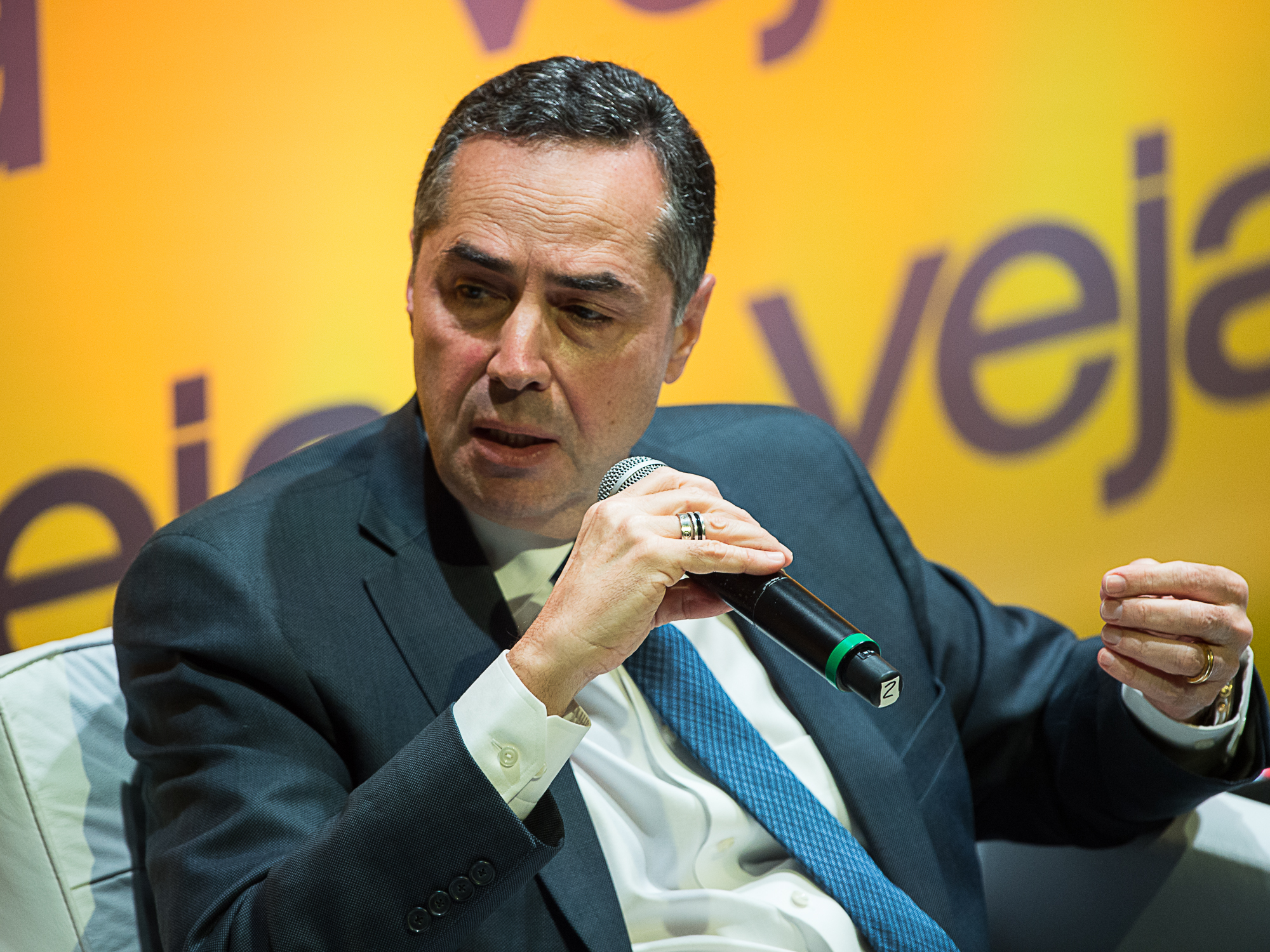Luís Roberto Barroso no Fórum Veja - "O Brasil que temos e o Brasil que queremos ter"