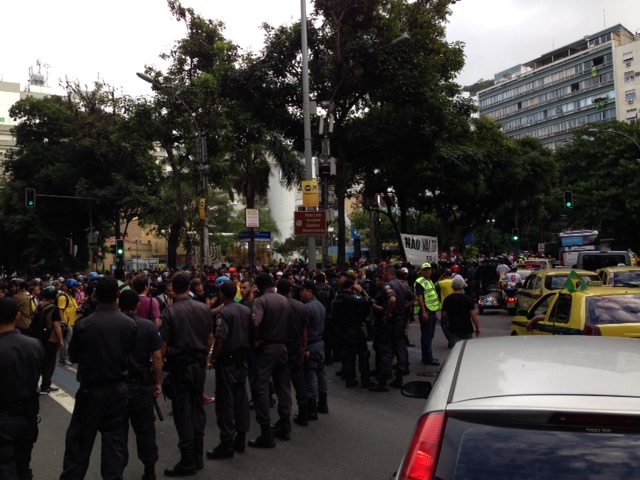 Cordão de isolamento na Rua Barata Ribeiro, em Copacabana