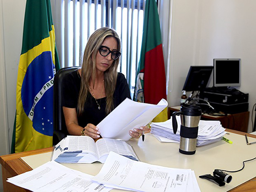 A BBB Francieli, conciliadora criminal