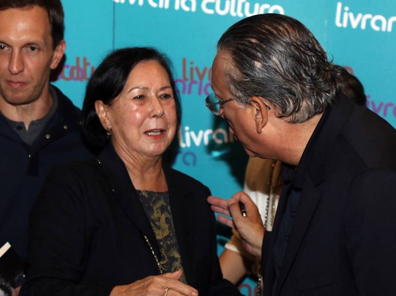 Mildred dos Santos, mãe de Galvão Bueno, participa do lançamento do livro "Fala, Galvão"