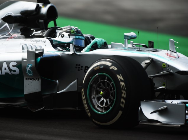 Nico Rosberg da Mercedes conquistou a pole no treino classificatório para o Grande Prêmio do Brasil de Fórmula 1