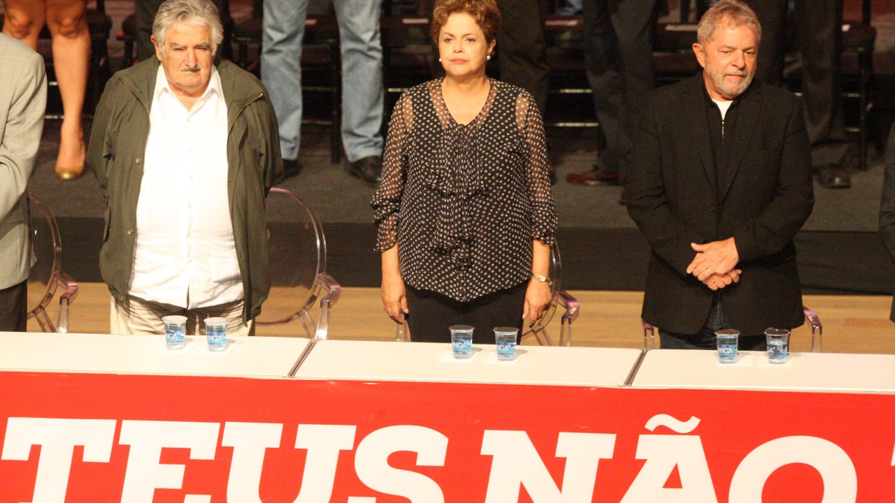 Presidente do Uruguai, Pepe Mujica, Dilma Rousseff e o ex- presidente Lula participam da comemoração aos 35 anos do PT em Belo Horizonte (MG)