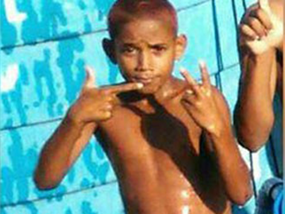 Ação de policiais da Unidade de Polícia Pacificadora (UPP) do Caju, na Zona Norte da cidade do Rio de Janeiro, baleou um menino de apenas 11 anos de idade, que não resistiu aos ferimentos