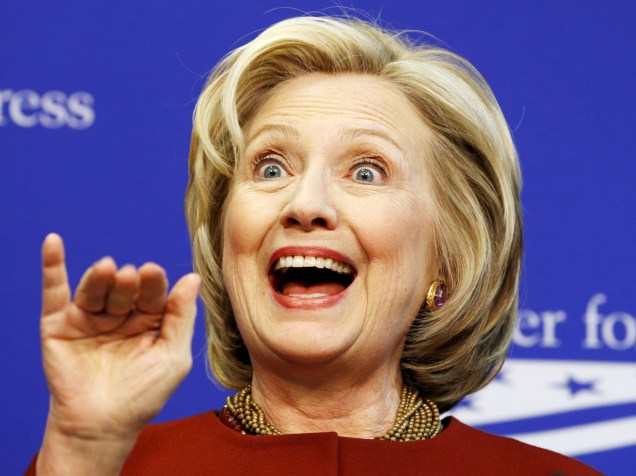 A ex-primeira-dama Hillary Clinton anunciou no domingo (12) sua candidatura à presidência americana - 12/04/2015