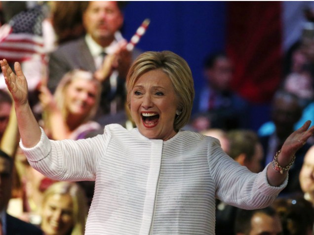 Hillary Clinton comemora o "momento histórico"