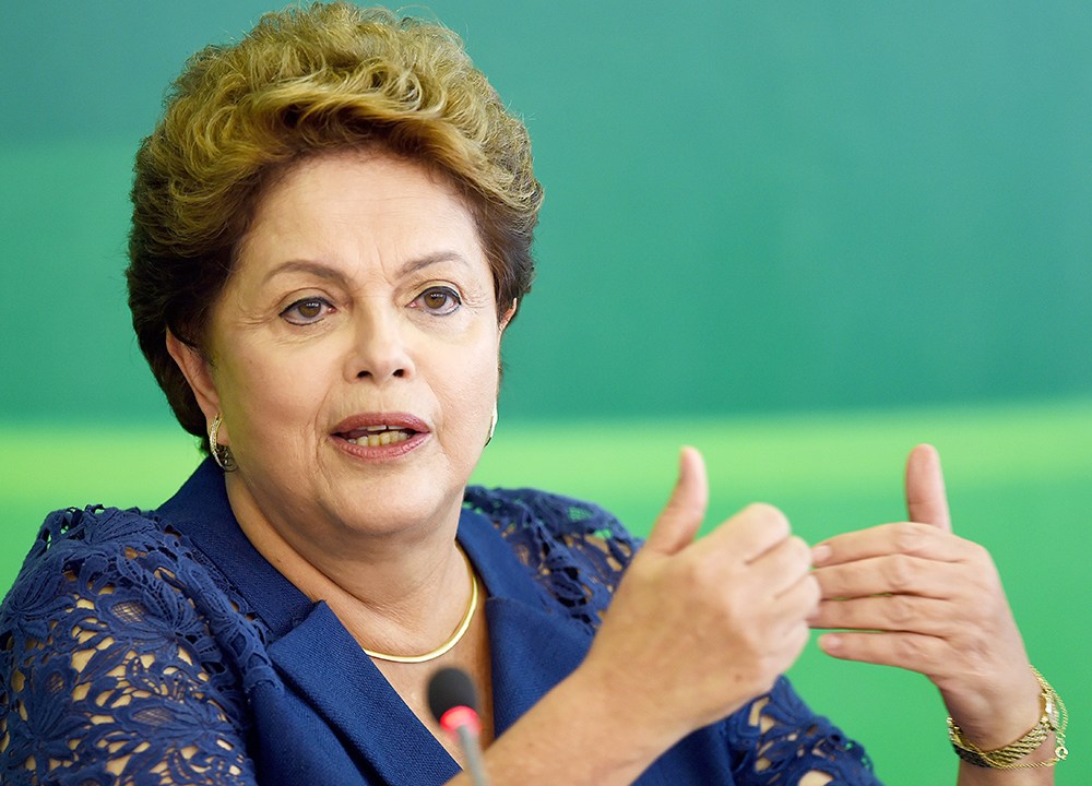A presidente Dilma Rousseff participa de um café da manhã com jornalistas no Palácio do Planalto, em Brasília, na manhã desta segunda-feira (22). Rousseff falou sobre as realizações de seu governo em 2014 e o escândalo de corrupção na companhia petrolífera estatal Petrobras