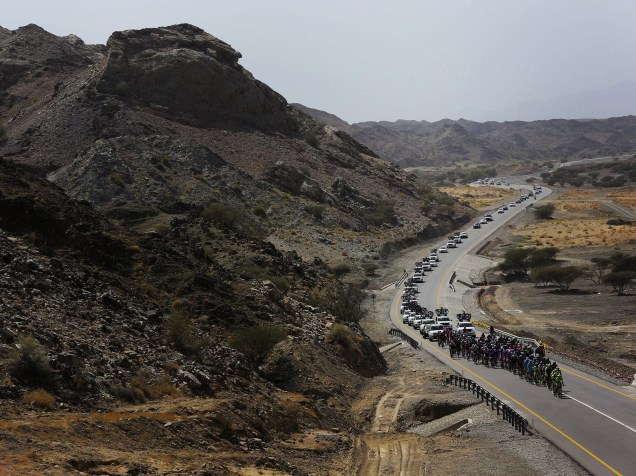 Com 195,5 km a serem percorridos, ciclistas competem a segunda etapa do Tour de Oman