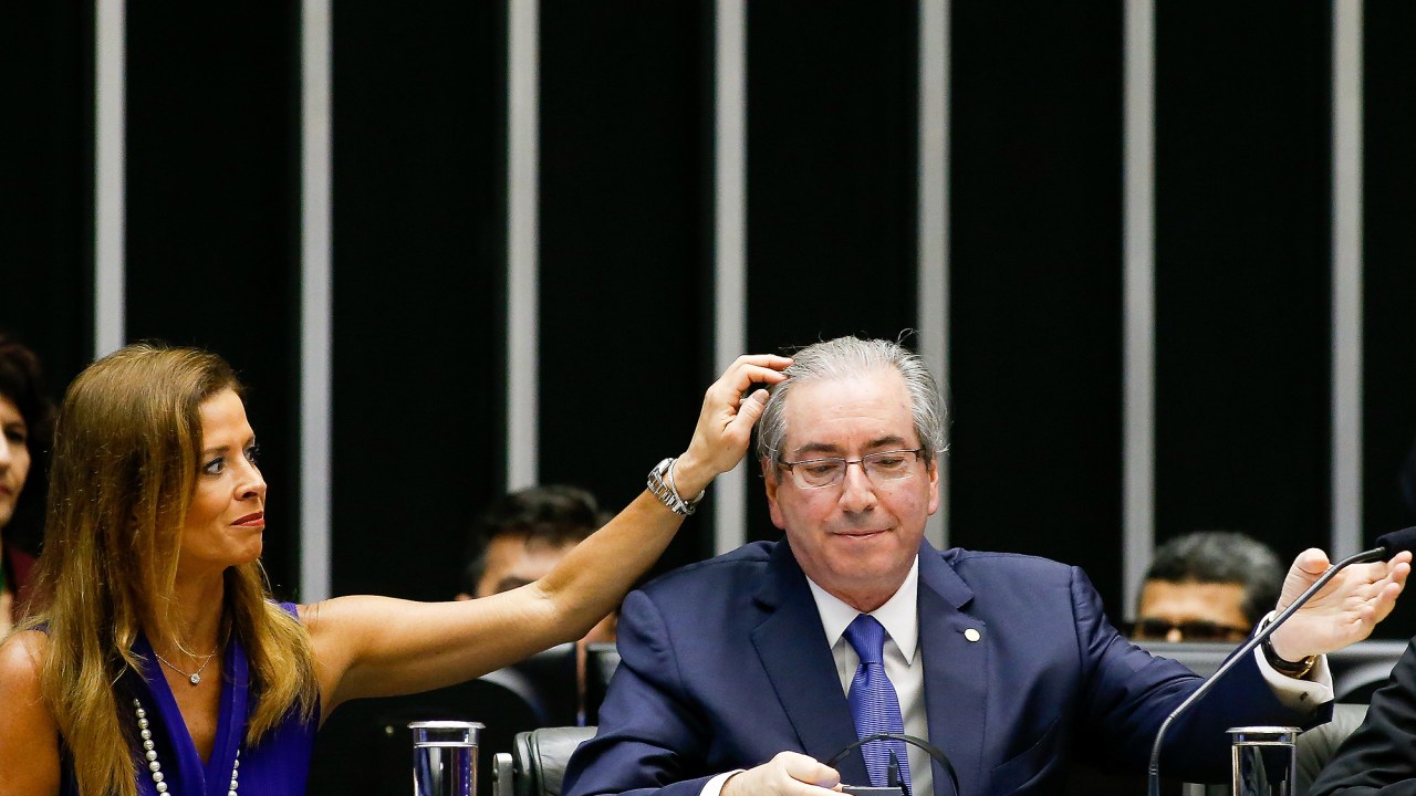 O presidente da Câmara dos Deputados, Eduardo Cunha (PMDB-RJ), e a mulher Claudia Cruz, em Brasília