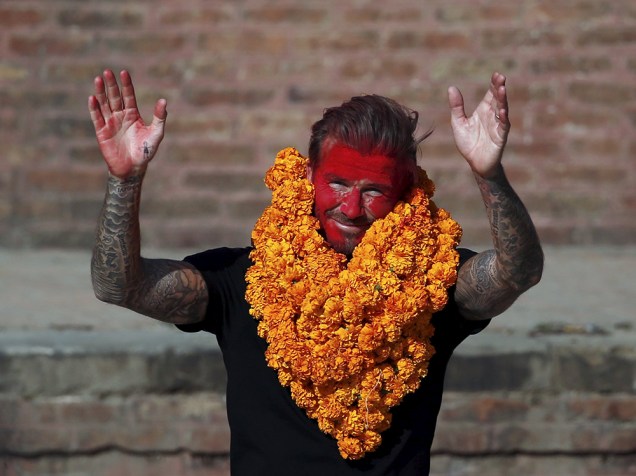 David Beckham durante partida beneficente para arrecadar fundos para o Fundo das Nações Unidas para a Infância (UNICEF) na antiga cidade de Bhaktapur, no Nepal