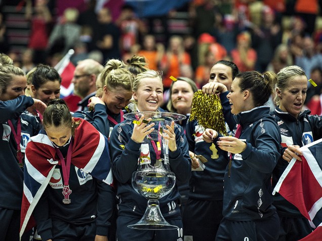 A seleção feminina da Noruega conquistou o Mundial de Handebol contra a Holanda