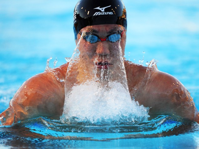 Japonês Yasuhiro Koseki compete nos 200m nado peito, na Super Série Aquática, em Perth, no oeste da Austrália