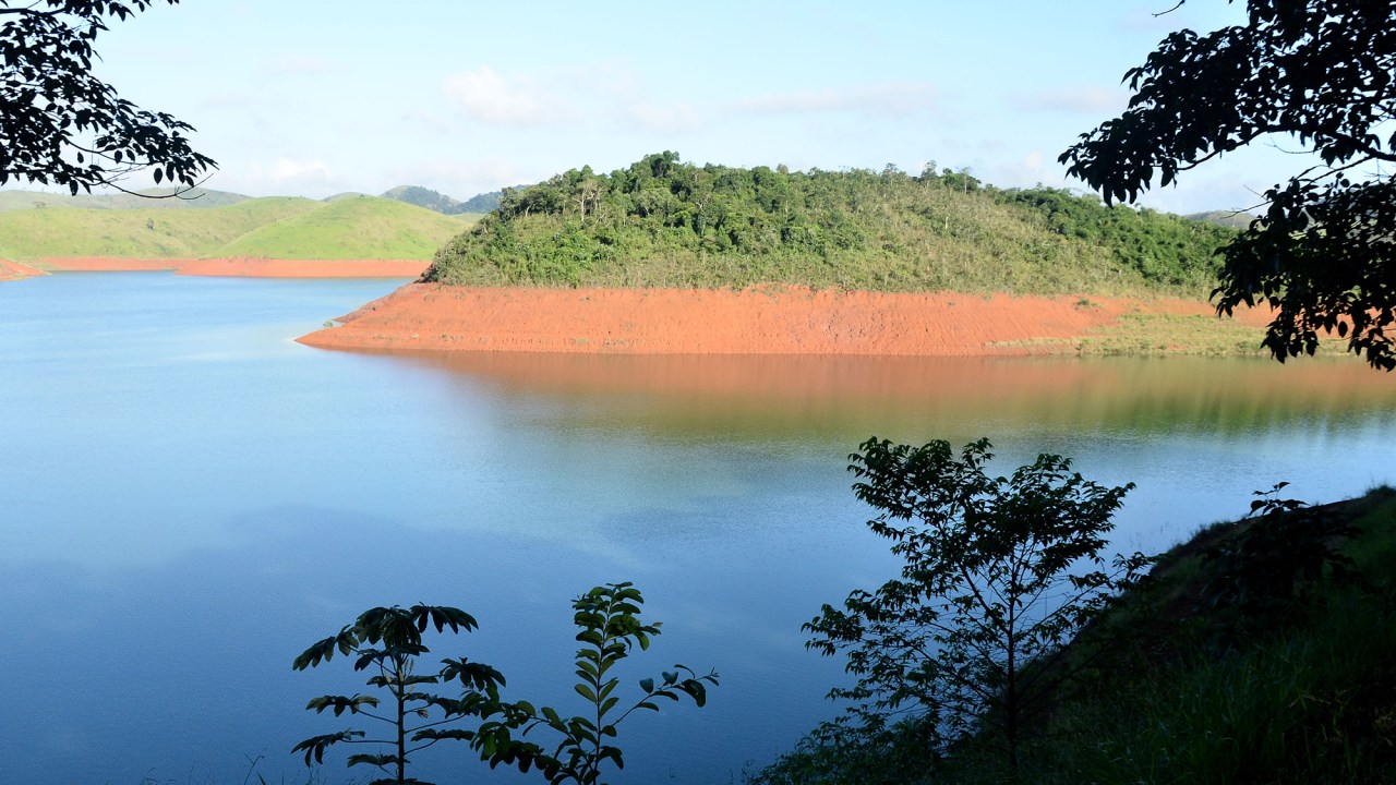 Vista da Represa do Jaguari, que faz parte do Sistema Cantareira, na região de Jacareí, no Vale do Paraíba, interior de São Paulo, nesta sexta- feira.