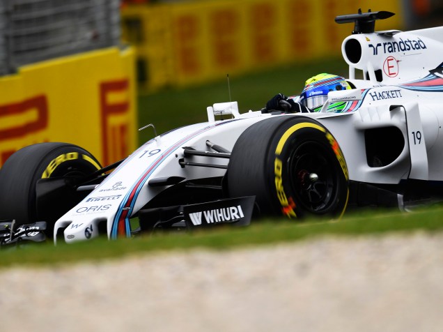 O brasileiro Felipe Massa, da Williams, durante os treinos livres para o GP da Austrália de F-1, em Melbourne, nesta sexta-feira (18)