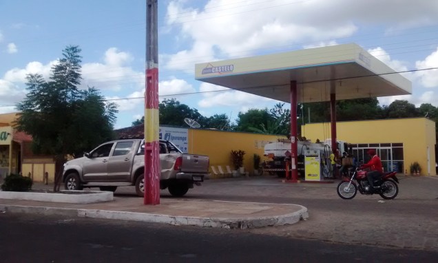 Posto de gasolina cuja gerente foi baleada pelo traficante Adão José Silva Souza em Castelo do Piauí