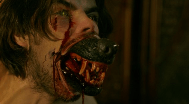 O personagem Peter Rumancek, interpretado pelo ator Landon Liboiron, em cena da série Hemlock Grove, do Netflix